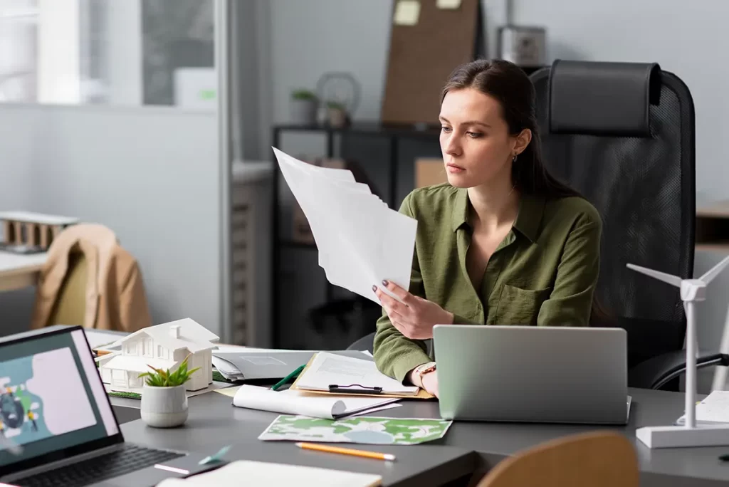 Revisando contabilidad empresa